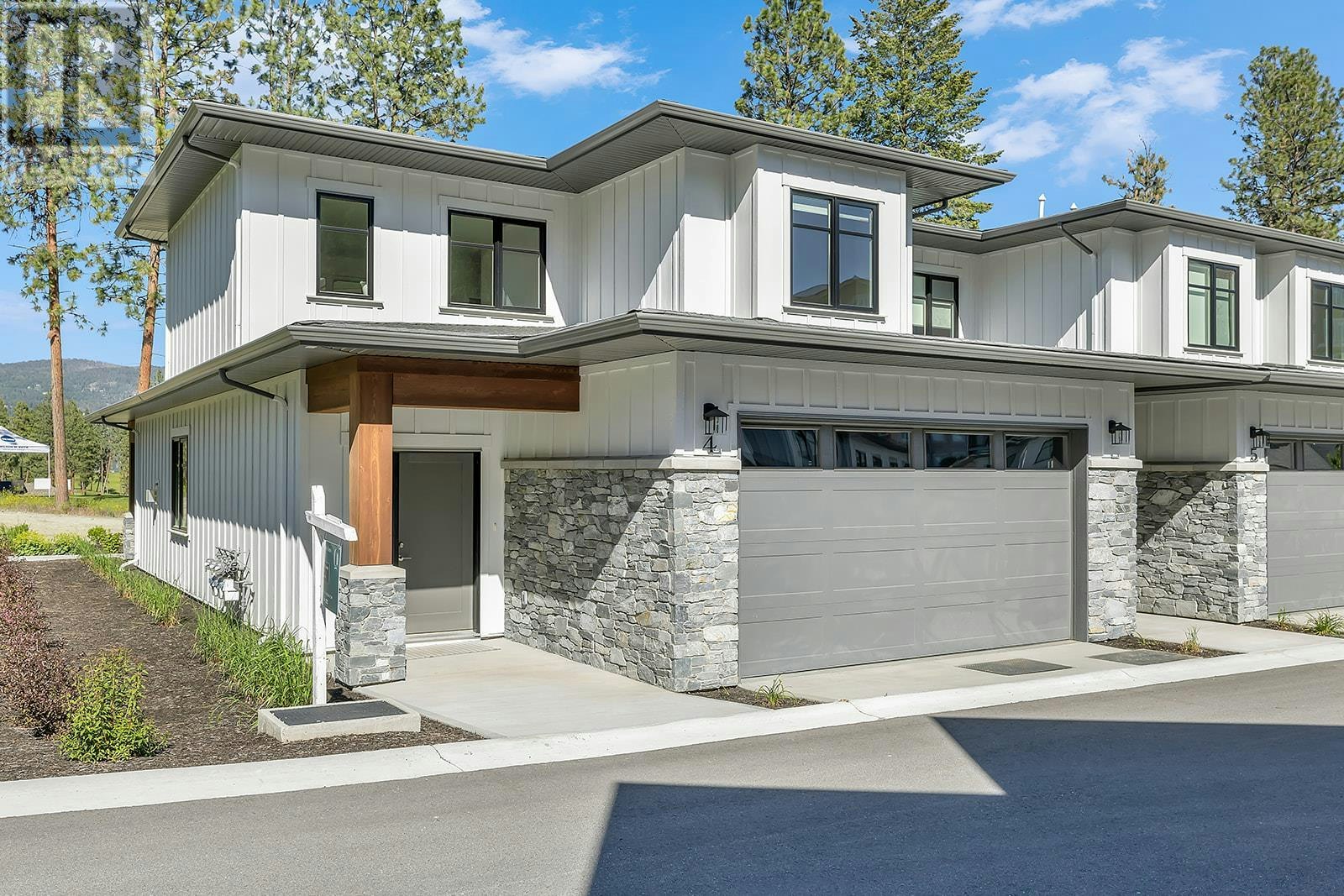2-1979 Country Club Drive, Kelowna, BC, V1X 0H6 - 5
