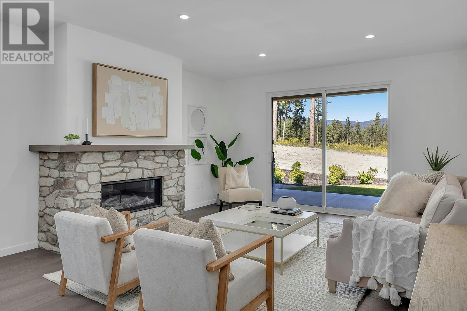 2-1979 Country Club Drive, Kelowna, BC, V1X 0H6 - 9
