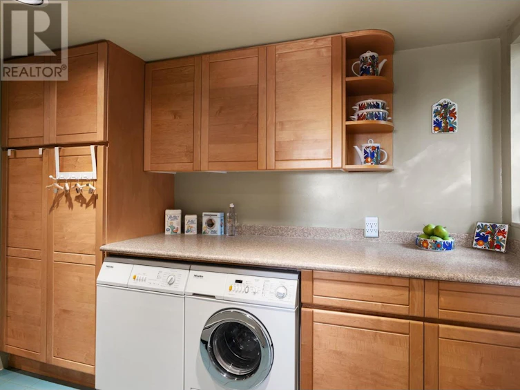 225 Mountain Drive, West Vancouver, BC, V0N 2E0 - 12