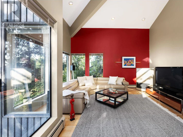 225 Mountain Drive, West Vancouver, BC, V0N 2E0 - 17