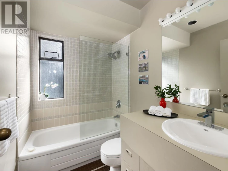 225 Mountain Drive, West Vancouver, BC, V0N 2E0 - 33