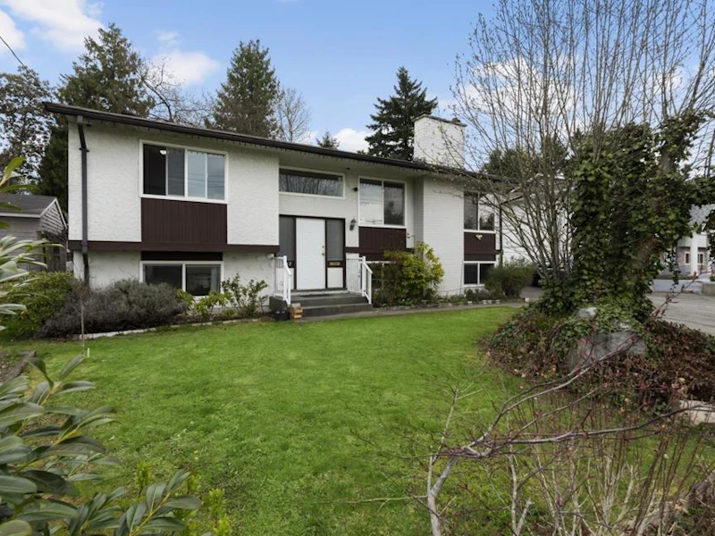 13157 99th Avenue, Surrey BC V3T 1G1