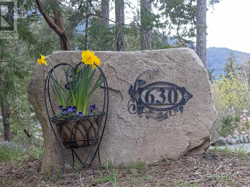 630 Woodcreek Drive, North Saanich BC V8L 5K5