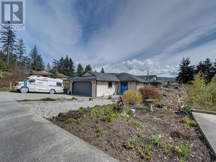 5606 Medusa Place, Sechelt, BC, V0N 3A0