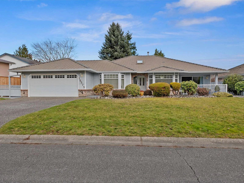 16575 8th Avenue, Surrey BC V4A 9C4