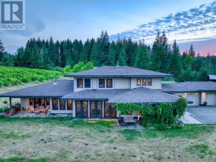 3832 Pakka Road, Sorrento, BC, V0E 2W0 - 73