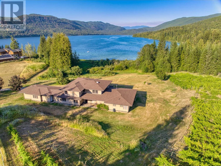 3832 Pakka Road, Sorrento, BC, V0E 2W0