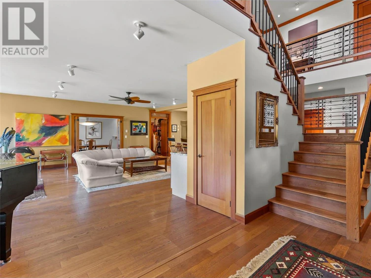 3832 Pakka Road, Sorrento, BC, V0E 2W0 - 10