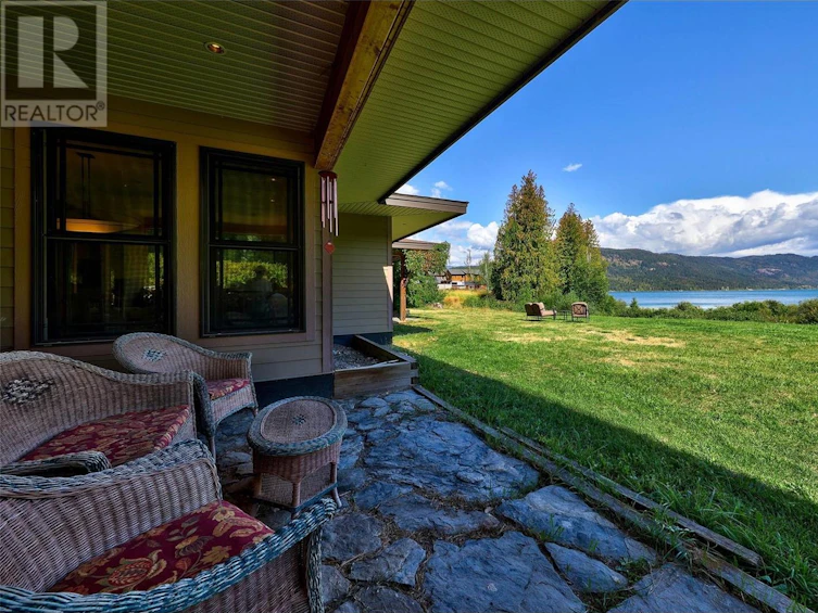 3832 Pakka Road, Sorrento, BC, V0E 2W0 - 26