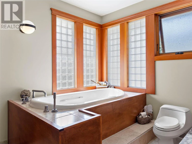 3832 Pakka Road, Sorrento, BC, V0E 2W0 - 29