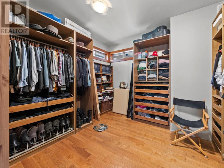 3832 Pakka Road, Sorrento, BC, V0E 2W0 - 31
