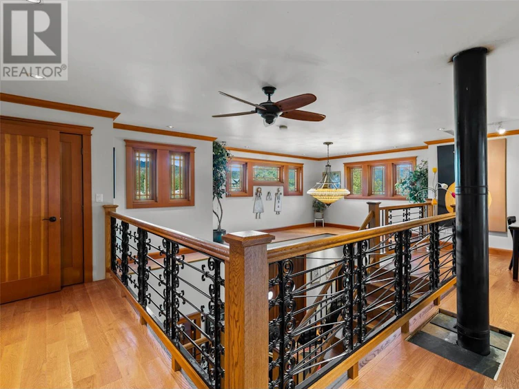 3832 Pakka Road, Sorrento, BC, V0E 2W0 - 44
