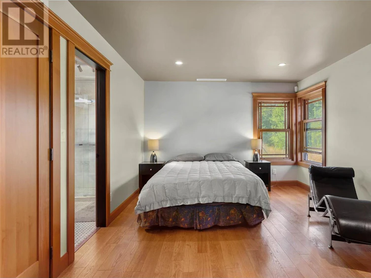 3832 Pakka Road, Sorrento, BC, V0E 2W0 - 47