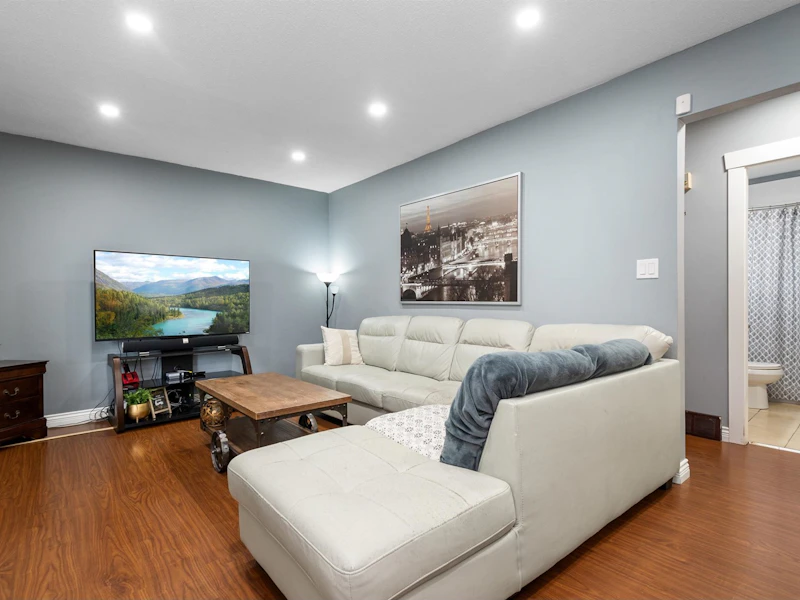 2 - 2322 Bakerview Street, Abbotsford BC V2T 3B4