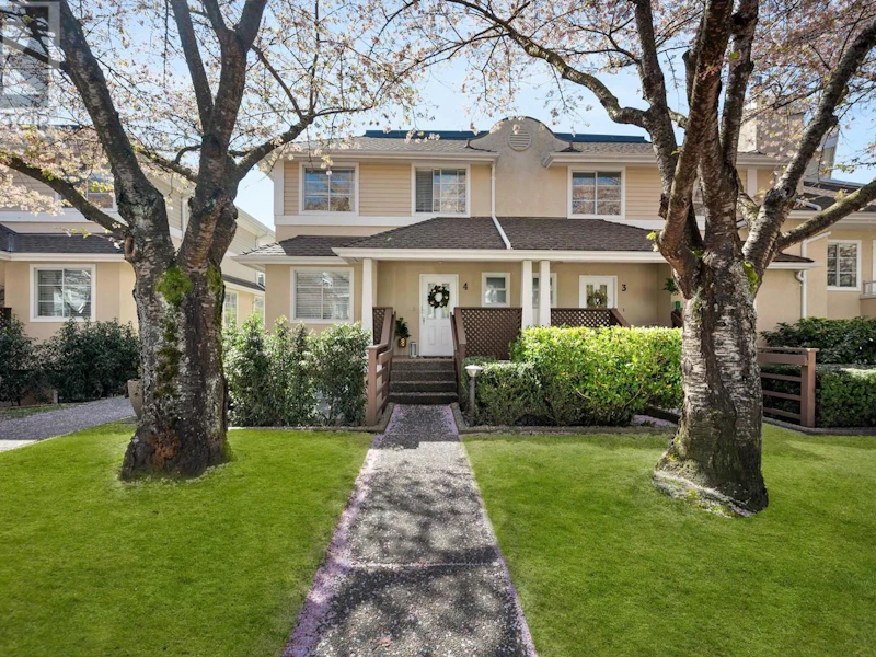 4 - 249 E 4th Street, North Vancouver BC V7L 1J1