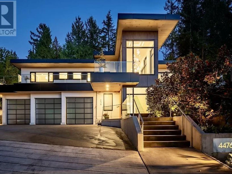 4476 Skyline Drive, North Vancouver BC V7R 3H1