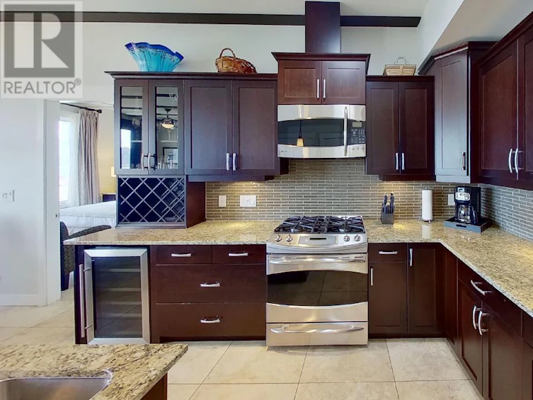 4-2000 Valleyview Drive, Trail, BC, V0H 1V6 - 3