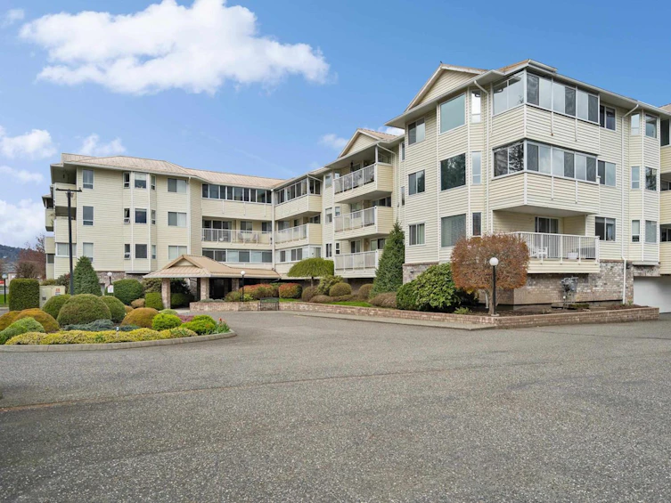 210-8725 Elm Drive, Chilliwack, BC, V2P 4Y3