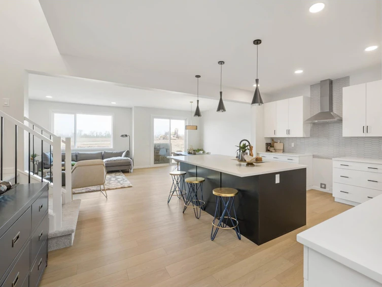 2520 210 Street NW, Edmonton, AB, T6M 2M7
