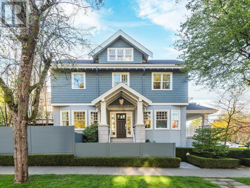 1805 Blenheim Street, Vancouver BC V6K 4H7