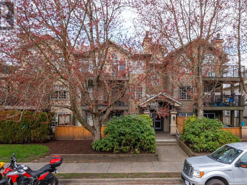 302 - 925 W 15th Avenue, Vancouver BC V5Z 1S1
