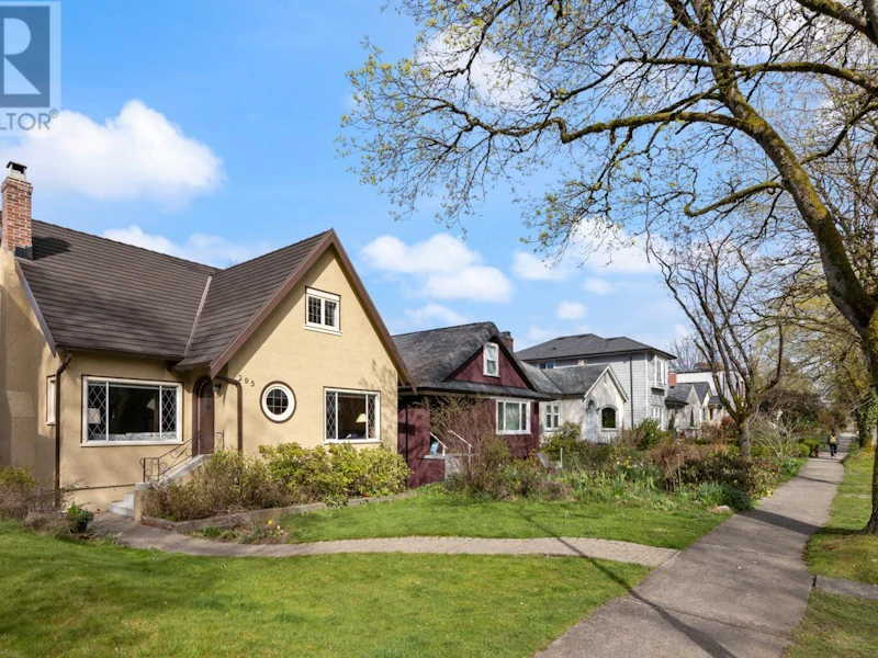 295 W 21st Avenue, Vancouver BC V5Y 2E4