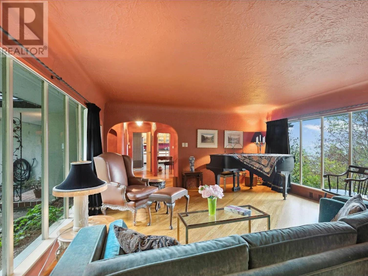 2157 Grand Boulevard, North Vancouver, BC, V7L 3Y8 - 4