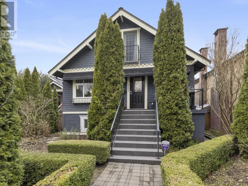 2569 Pandora Street, Vancouver BC V5K 1V7