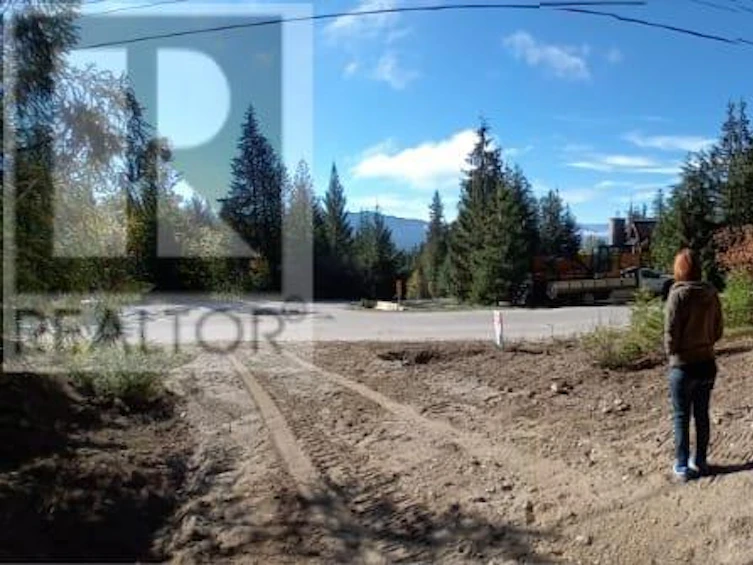 LOT-372 Aspen Road, Anglemont, BC, V0E 1M8 - 3