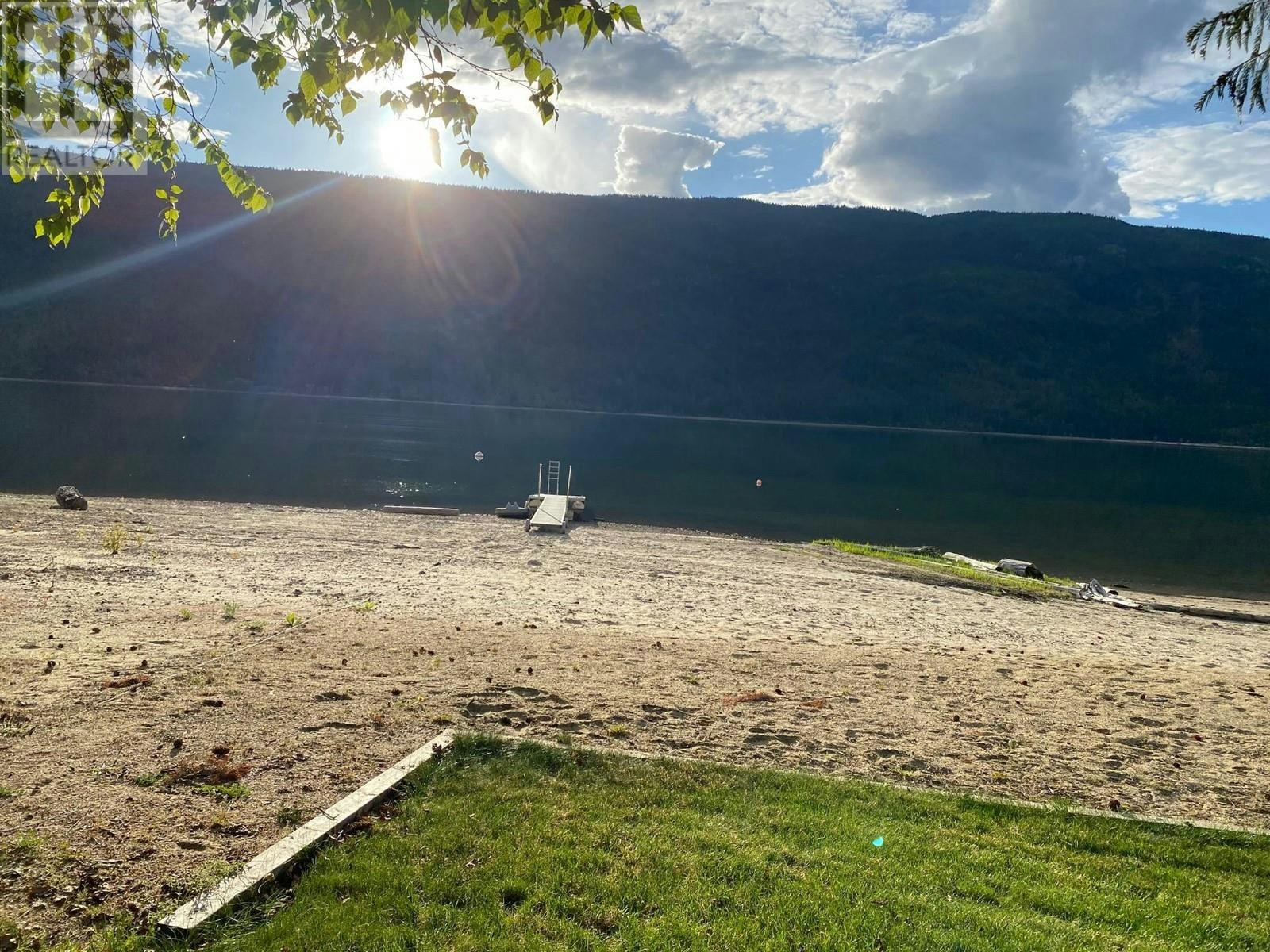 8558 Hwy 97a, Mara, BC, V0E 2K0 - 10
