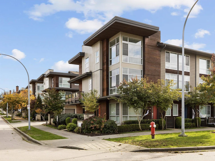 103-16222 23a, Surrey, BC, V3Z 6P4