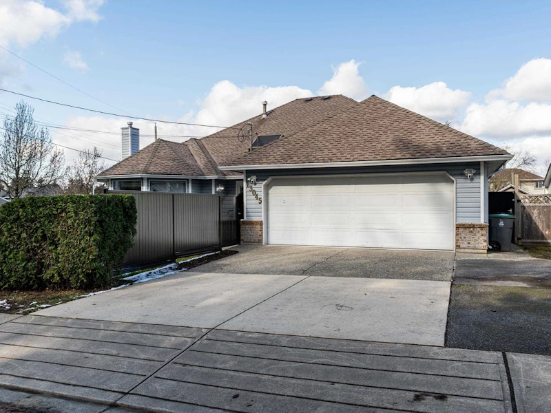 13045 101st Avenue, Surrey BC V3T 1L2