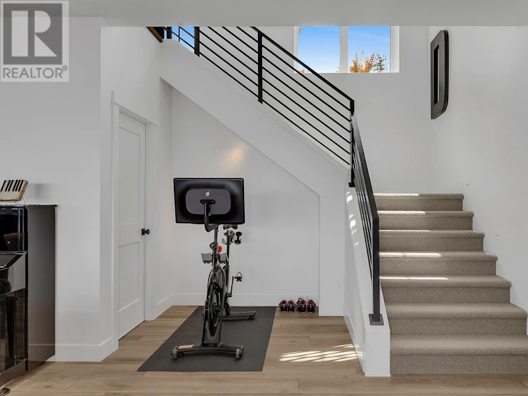 5670 Mountainside Court, Kelowna, BC, V1W 5L5 - 34