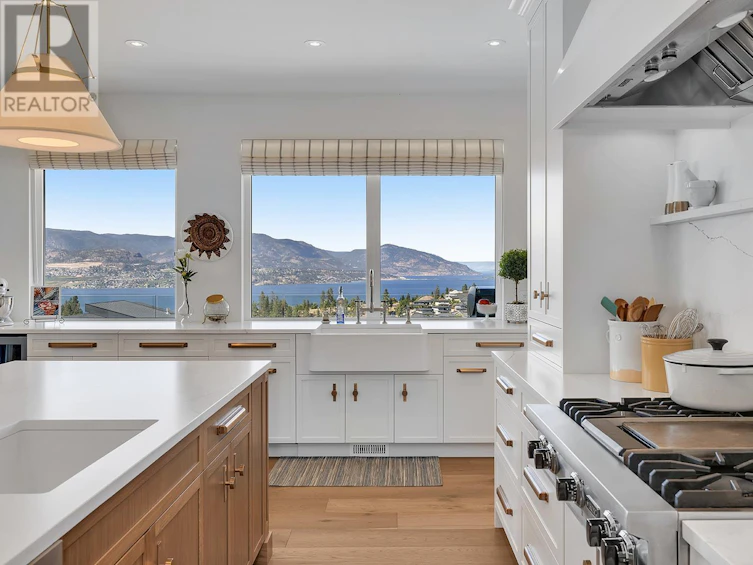 5670 Mountainside Court, Kelowna, BC, V1W 5L5 - 6