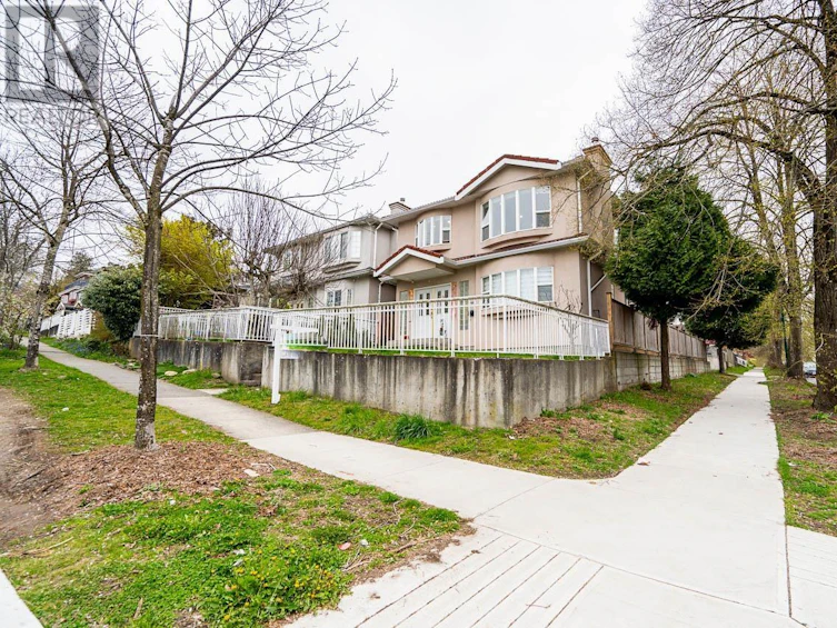 7798 Prince Albert Street, Vancouver, BC, V5X 3Z6 - 3