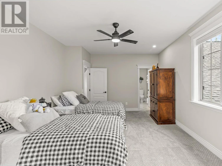 2957 Harvard Road, Kelowna, BC, V1W 4C2 - 26
