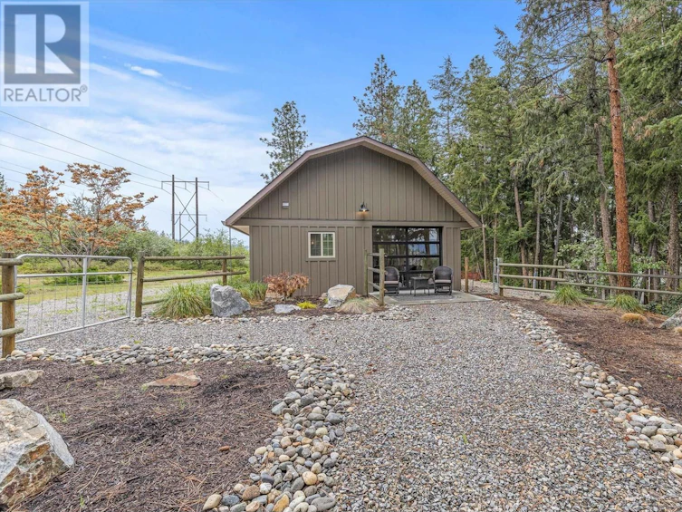 2957 Harvard Road, Kelowna, BC, V1W 4C2 - 33