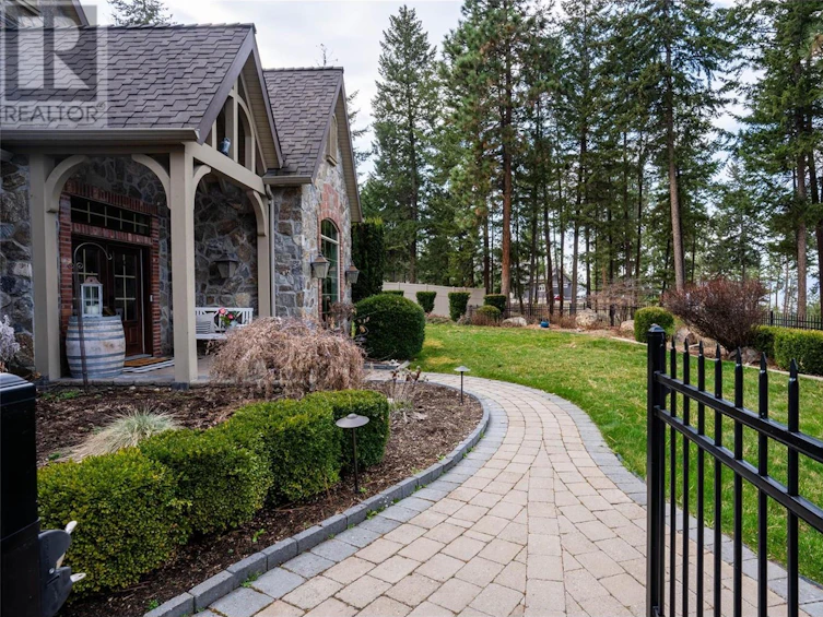 2957 Harvard Road, Kelowna, BC, V1W 4C2 - 43