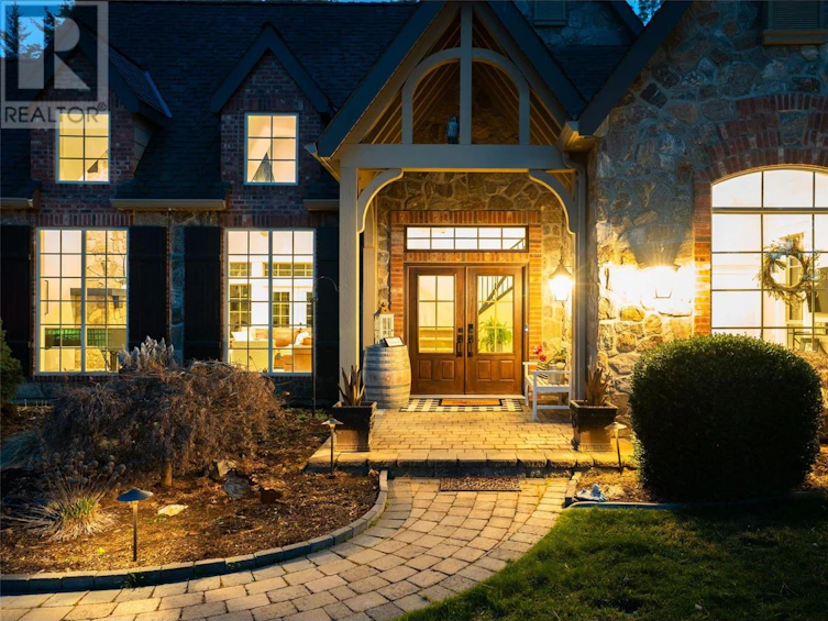 2957 Harvard Road, Kelowna, BC, V1W 4C2 - 52