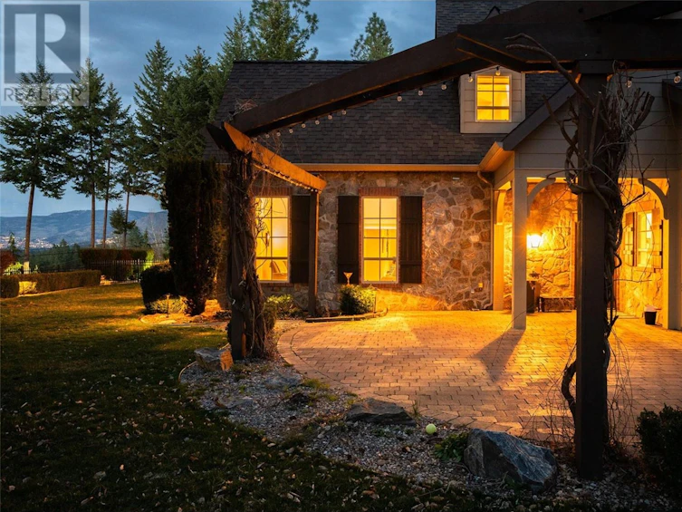 2957 Harvard Road, Kelowna, BC, V1W 4C2 - 54