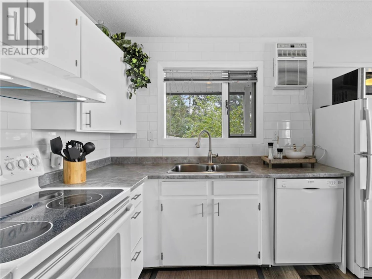 2534 Eagle Bay Road, Blind Bay, BC, V0E 1H1 - 14