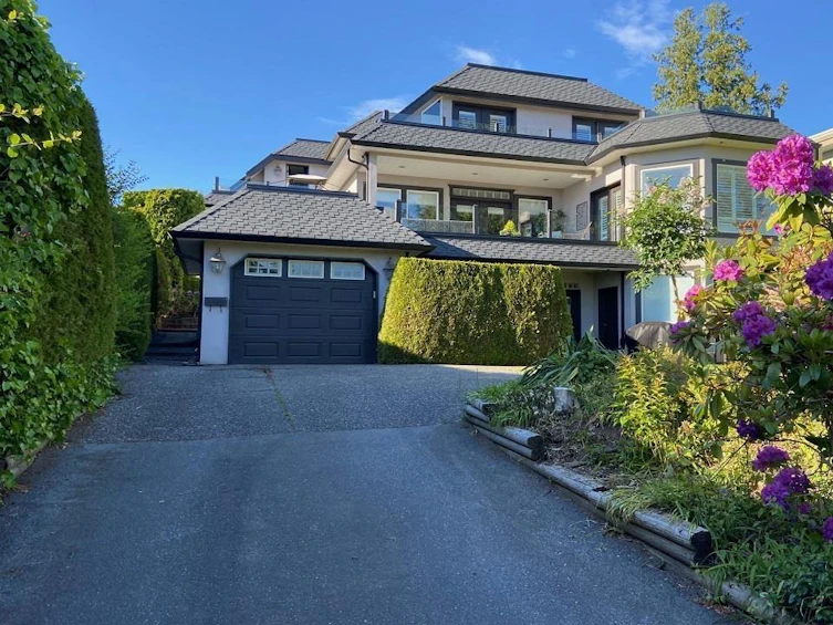 13407 Marine Drive, Surrey, BC, V4A 1G1