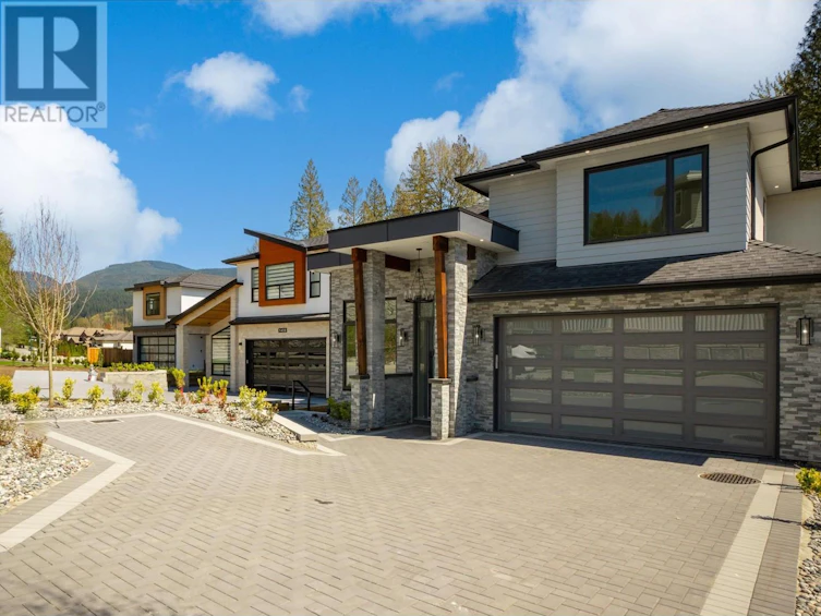 1407 Pipeline Place, Coquitlam, BC, V3E 2X1 - 2