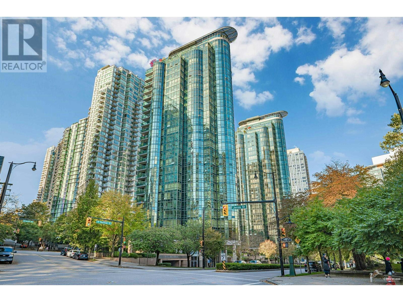 807-555 Jervis Street, Vancouver, BC, V6E 4N1