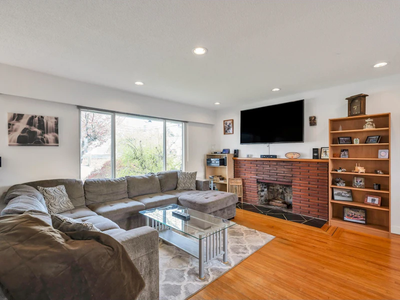 8679 110a Street, Delta BC V4C 4K8