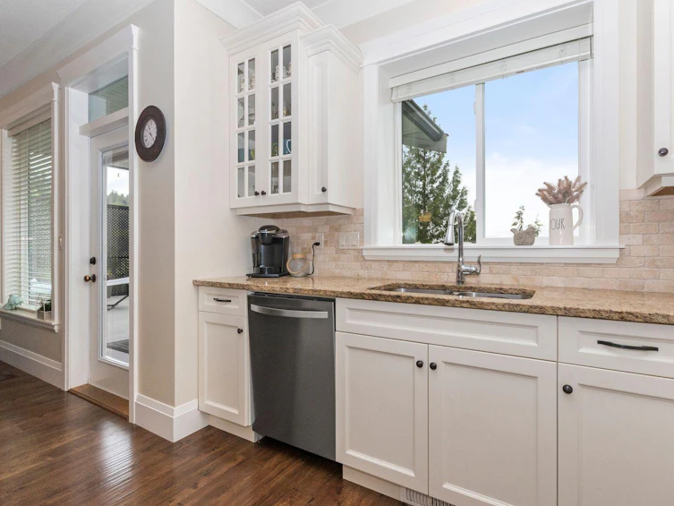 51005 Sophie Crescent, Chilliwack, BC, V4Z 0C1 - 3