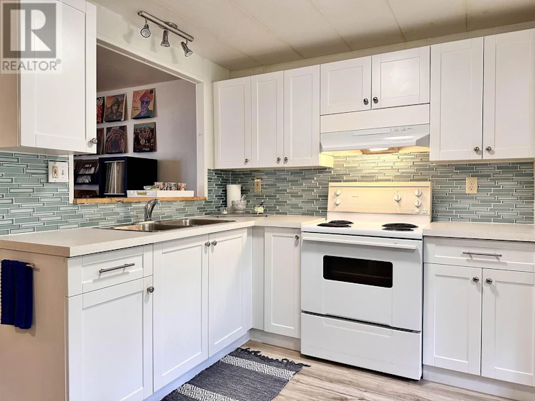 12-5294 Selma Park Road, Sechelt, BC, V7Z 0C2 - 8