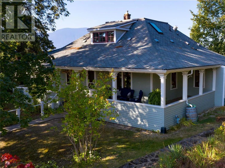 1651 Northeast 2nd Avenue, Salmon Arm, BC, V1E 1P1