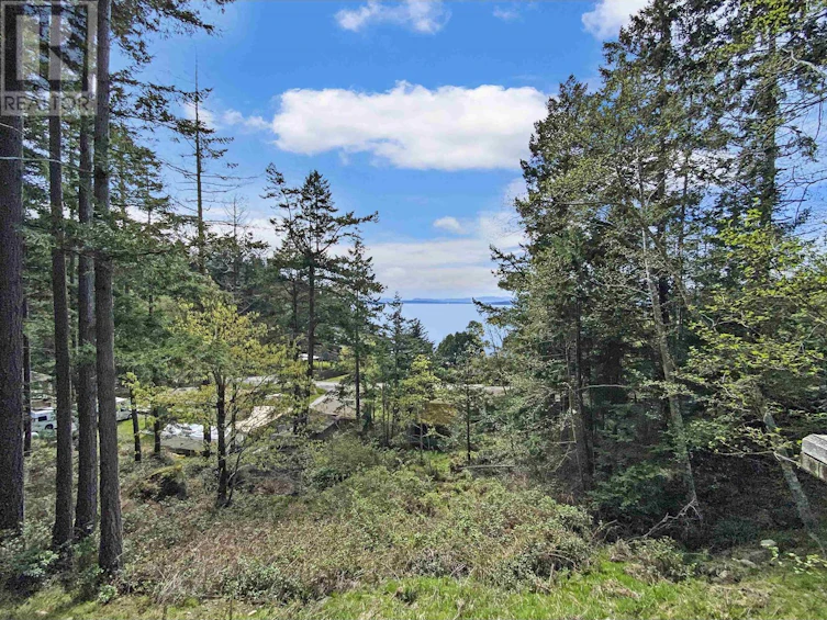 3701 Rope Road, Pender Island, BC, V0N 2M0