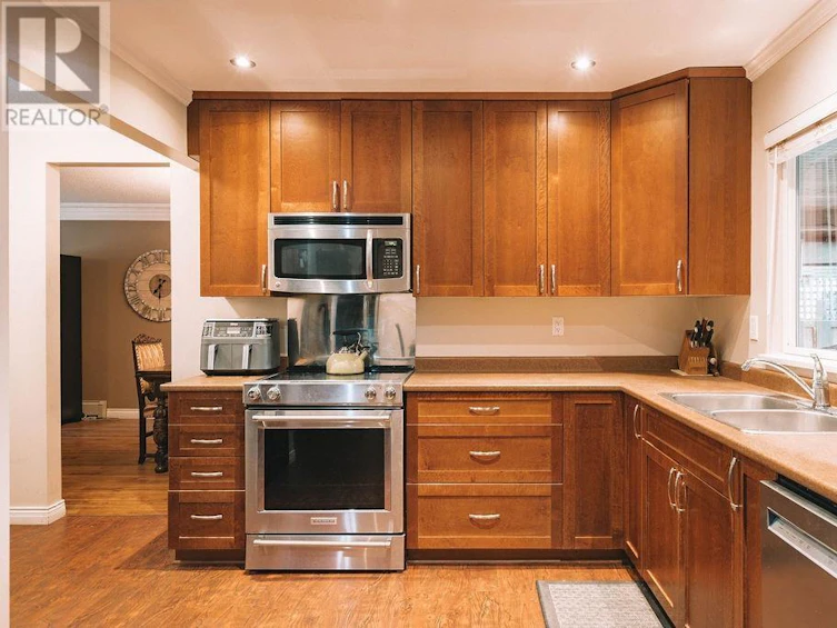 19045 117a Avenue, Pitt Meadows, BC, V3Y 1Y4 - 3